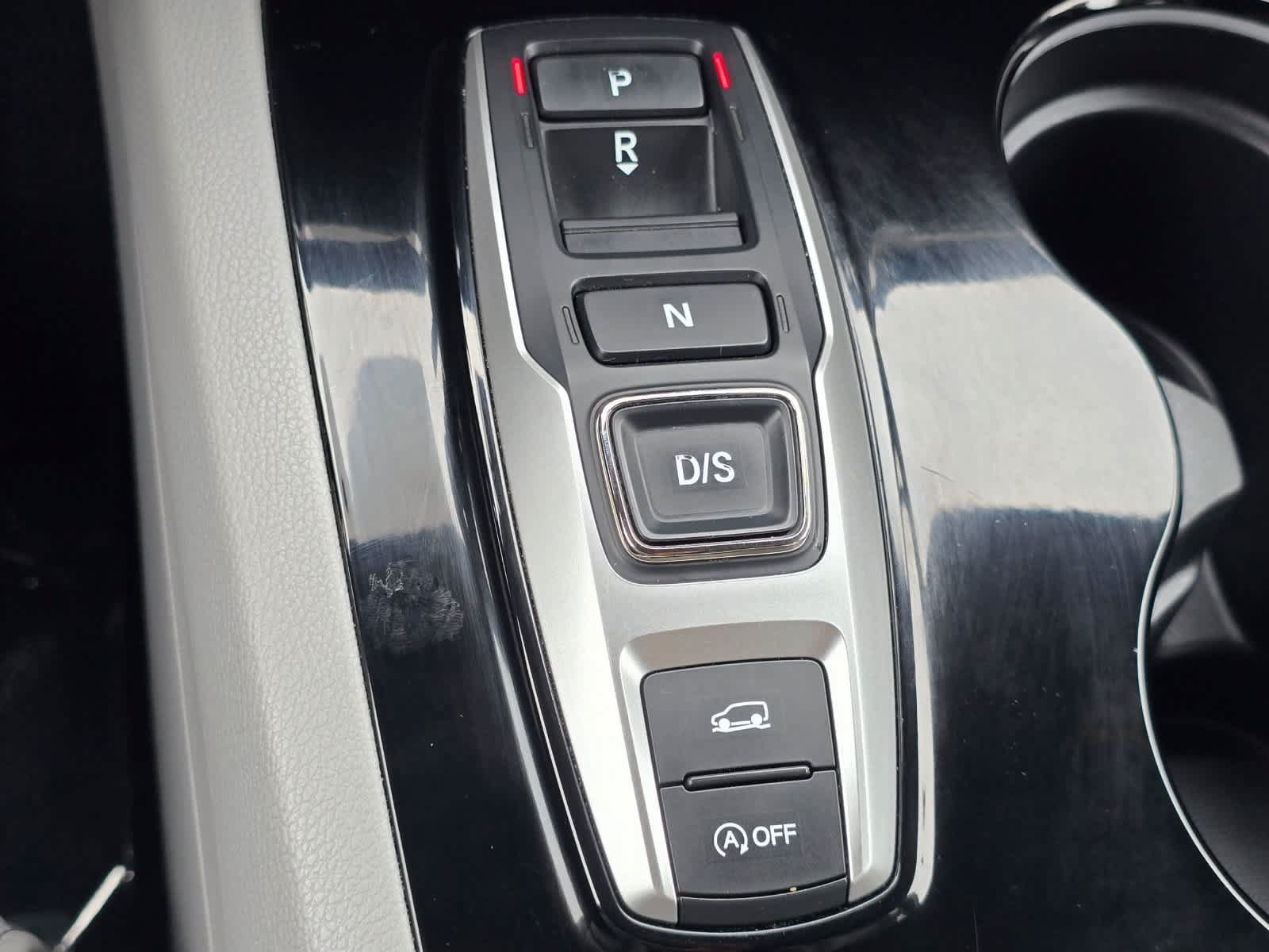 Used 2019 Honda Pilot Touring image 16