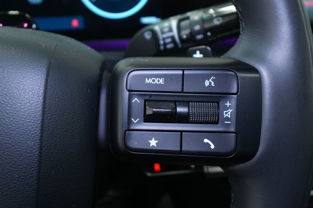 Used 2025 Hyundai Santa Fe Calligraphy image 46
