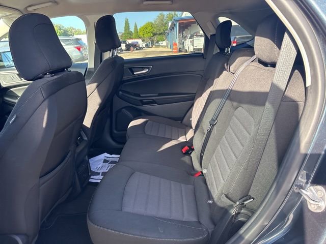 Used 2024 Ford Edge SE w/ Black Appearance Package AWD/4WD image 10