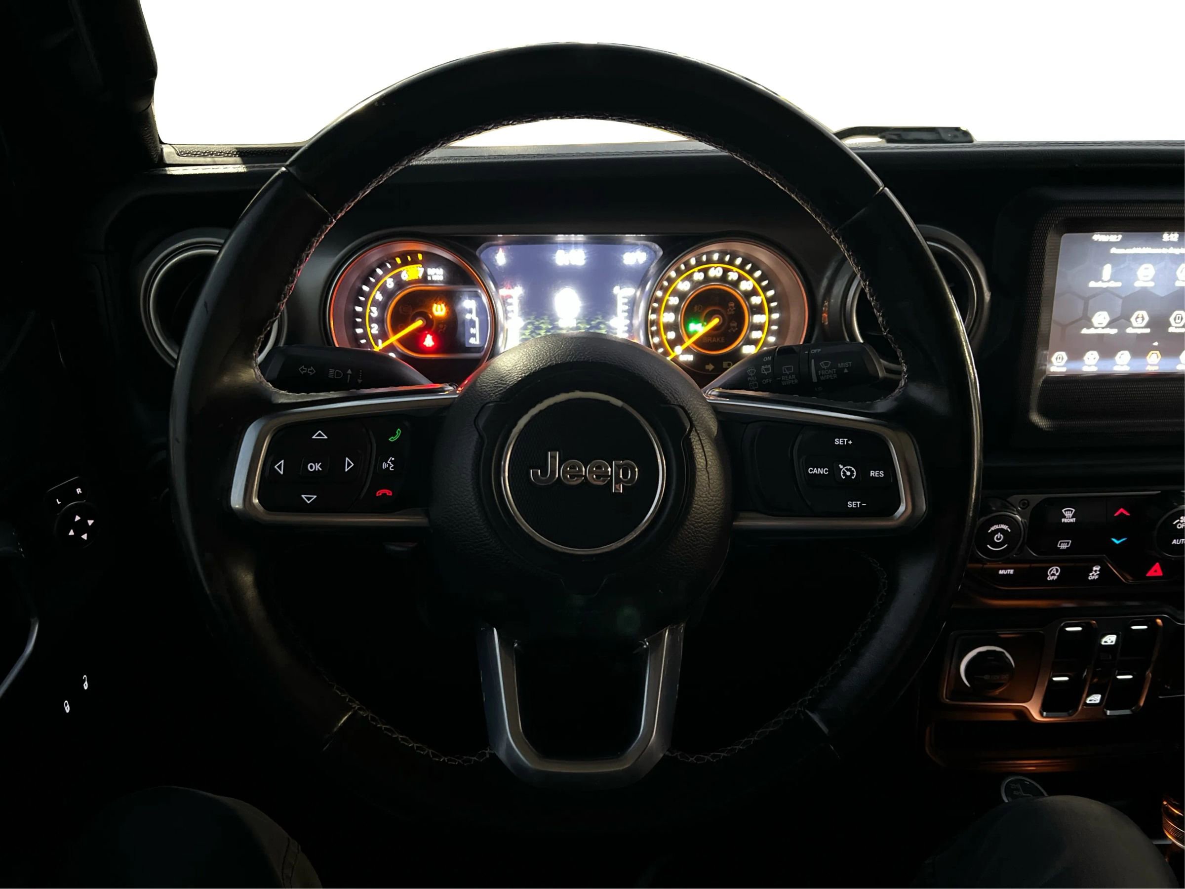 Used 2020 Jeep Wrangler Unlimited Sahara image 18