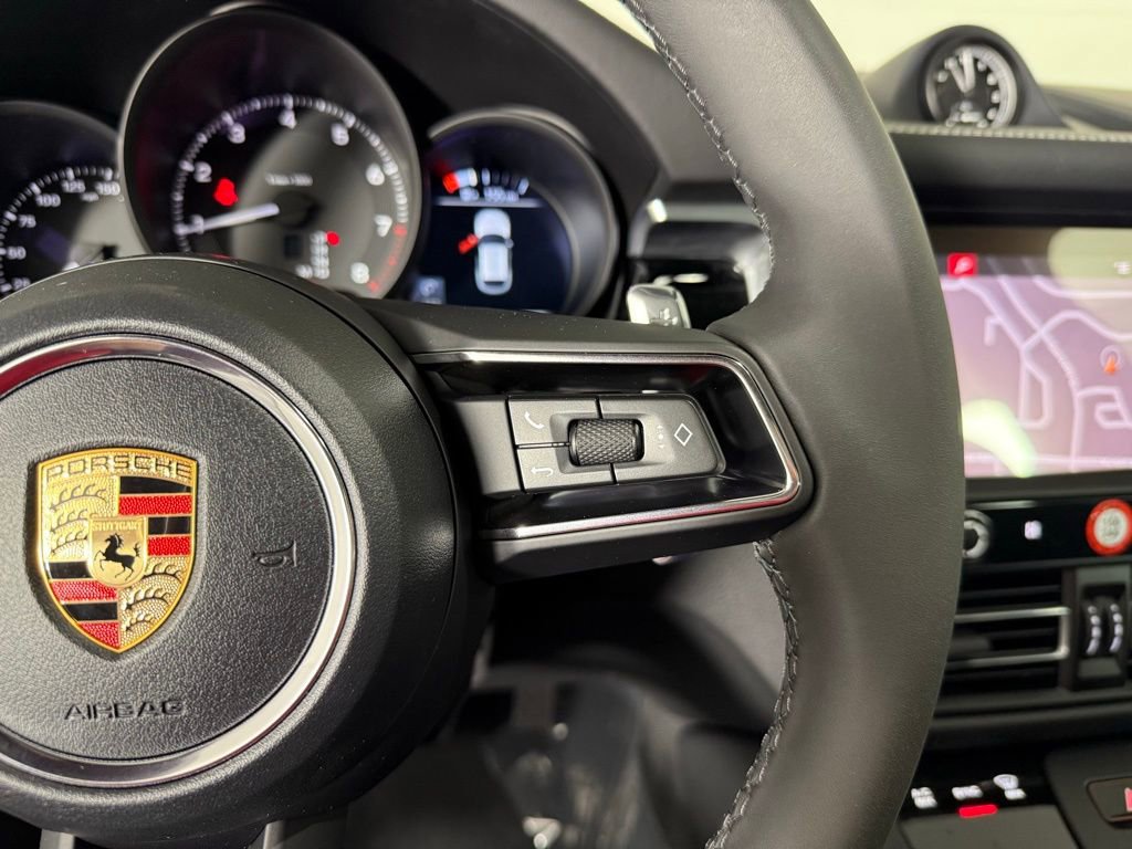 New 2025 Porsche Macan image 38