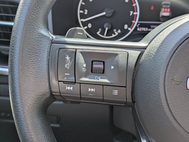 Used 2024 Nissan Rogue SV FWD image 27