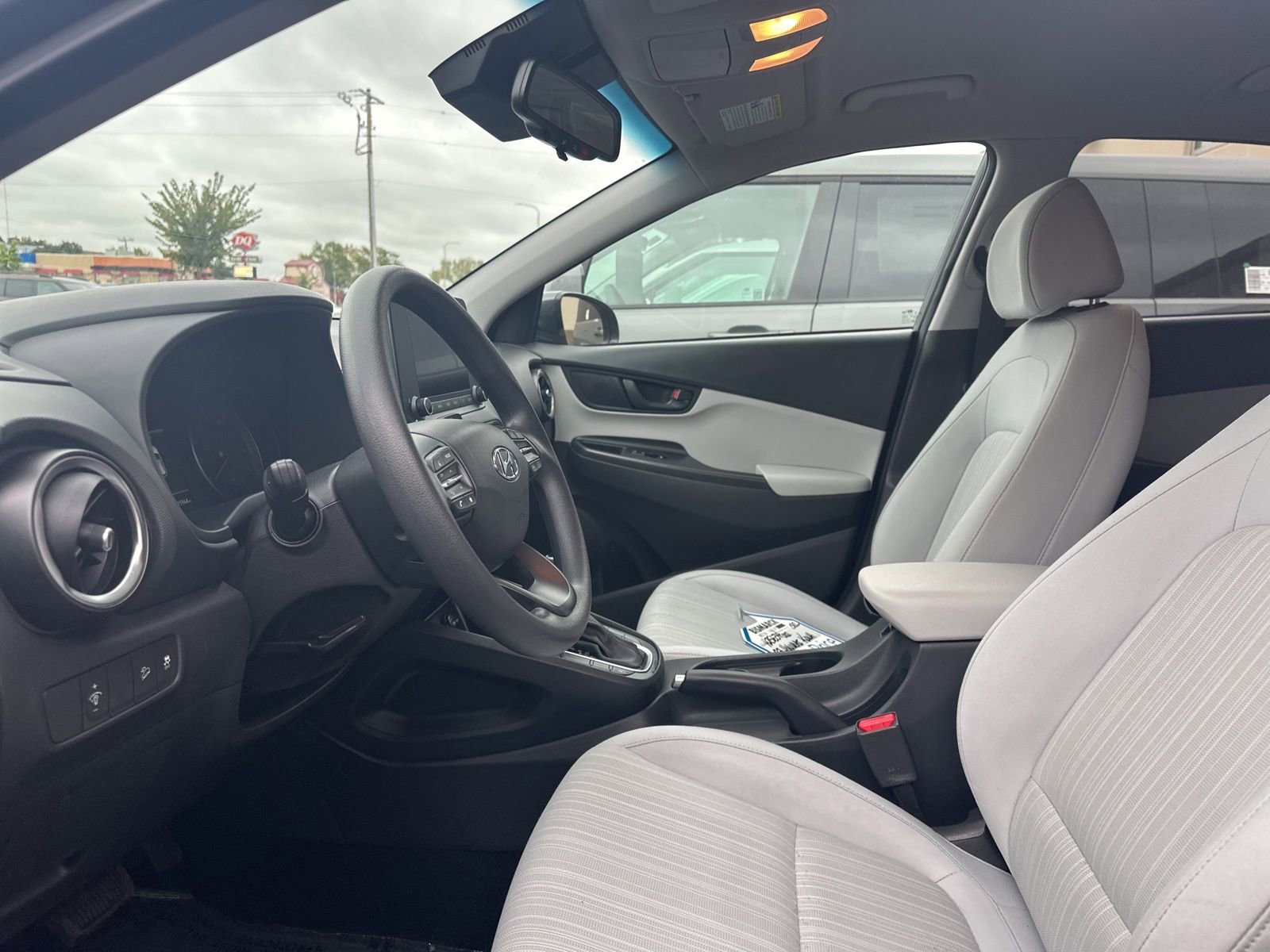 Used 2023 Hyundai Kona SEL image 13