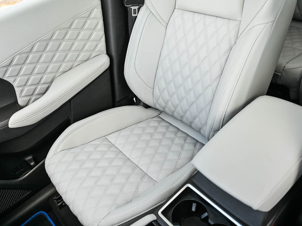 New 2025 Mitsubishi Outlander SEL image 26