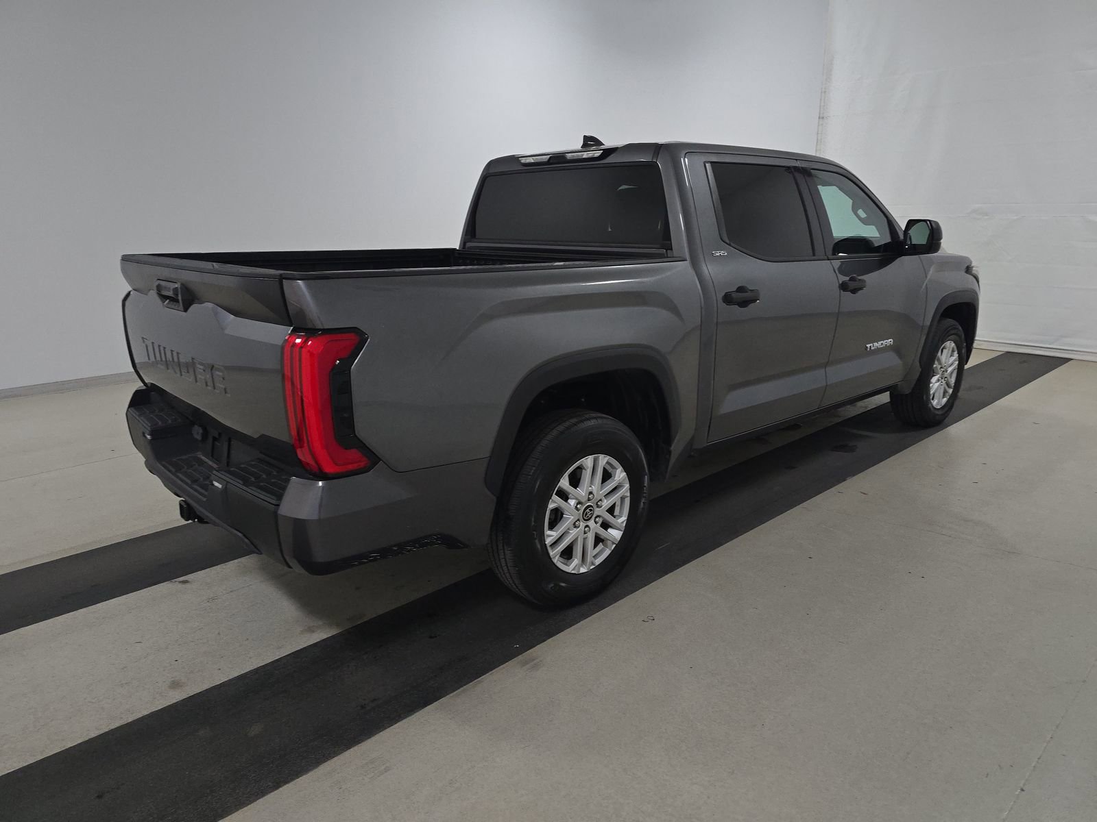Used 2022 Toyota Tundra SR5 image 5