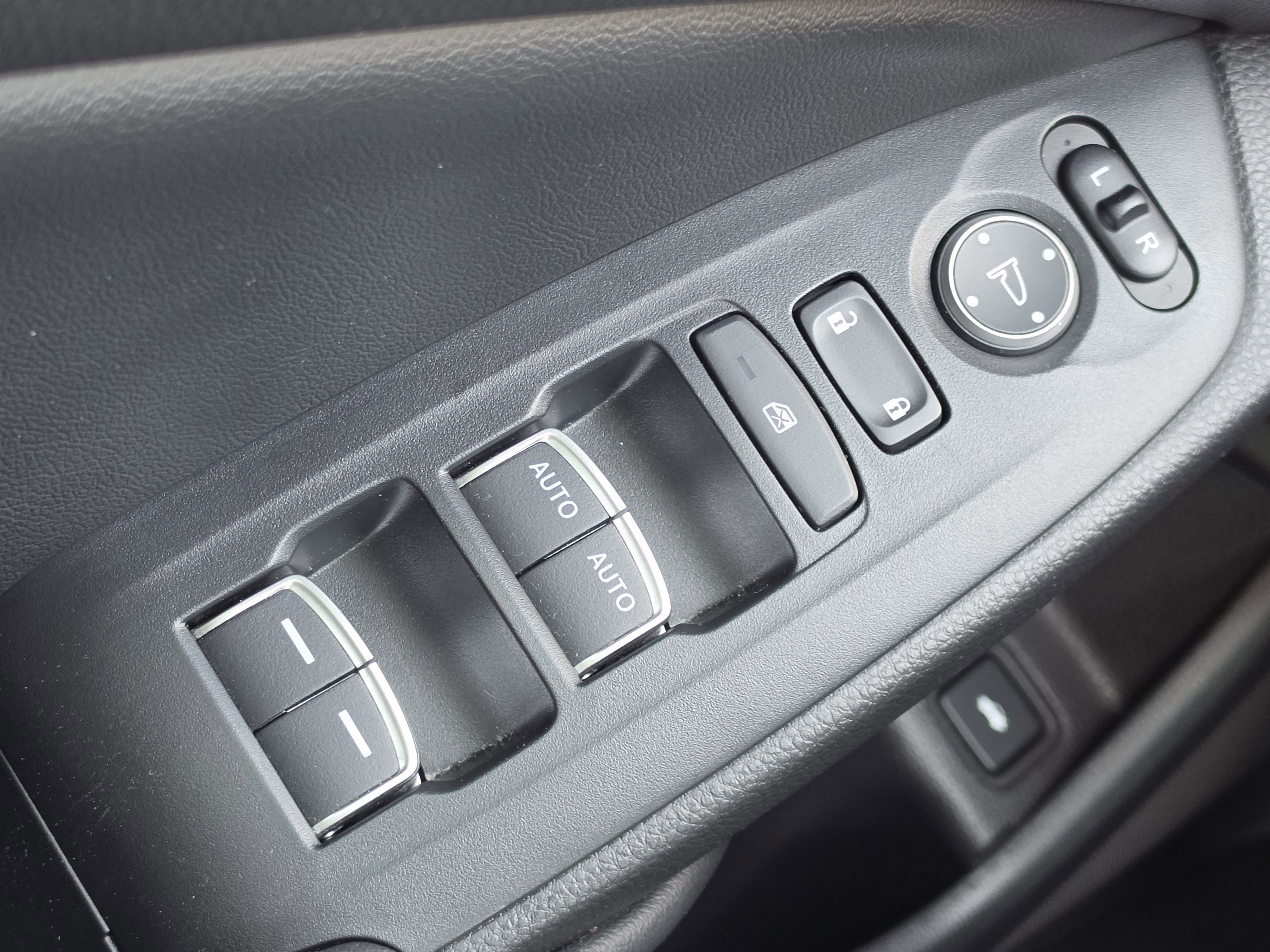 Used 2022 Honda Accord Sport image 13