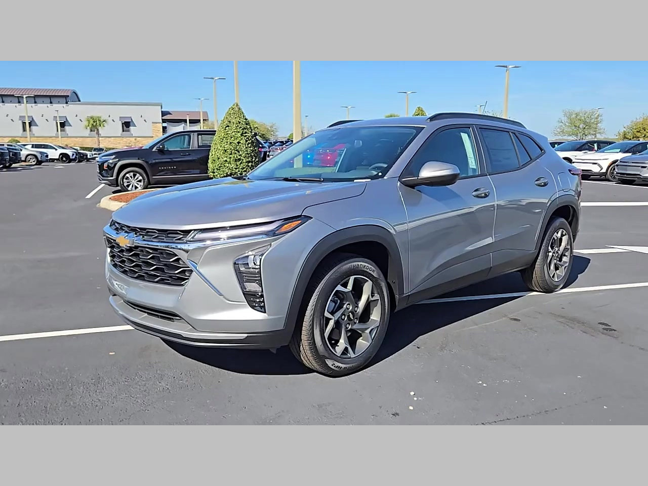 New 2026 Chevrolet Trax LT w/ Driver Confidence Package FWD image 15