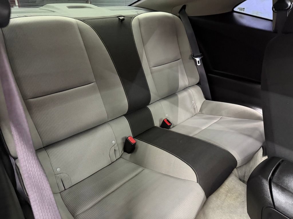 Used 2011 Chevrolet Camaro LT RWD image 36