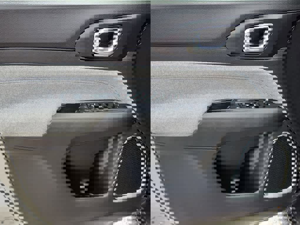 Used 2022 Jeep Compass Latitude image 9