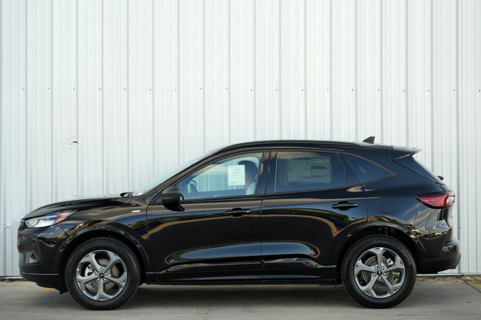 Used 2024 Ford Escape ST-Line w/ Tech Pack #1 image 44