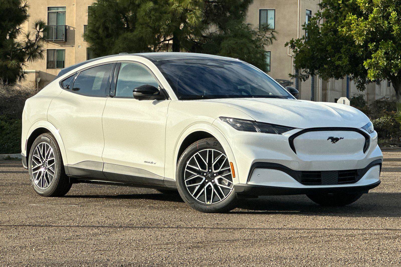 New 2025 Ford Mustang Mach-E Premium image 1