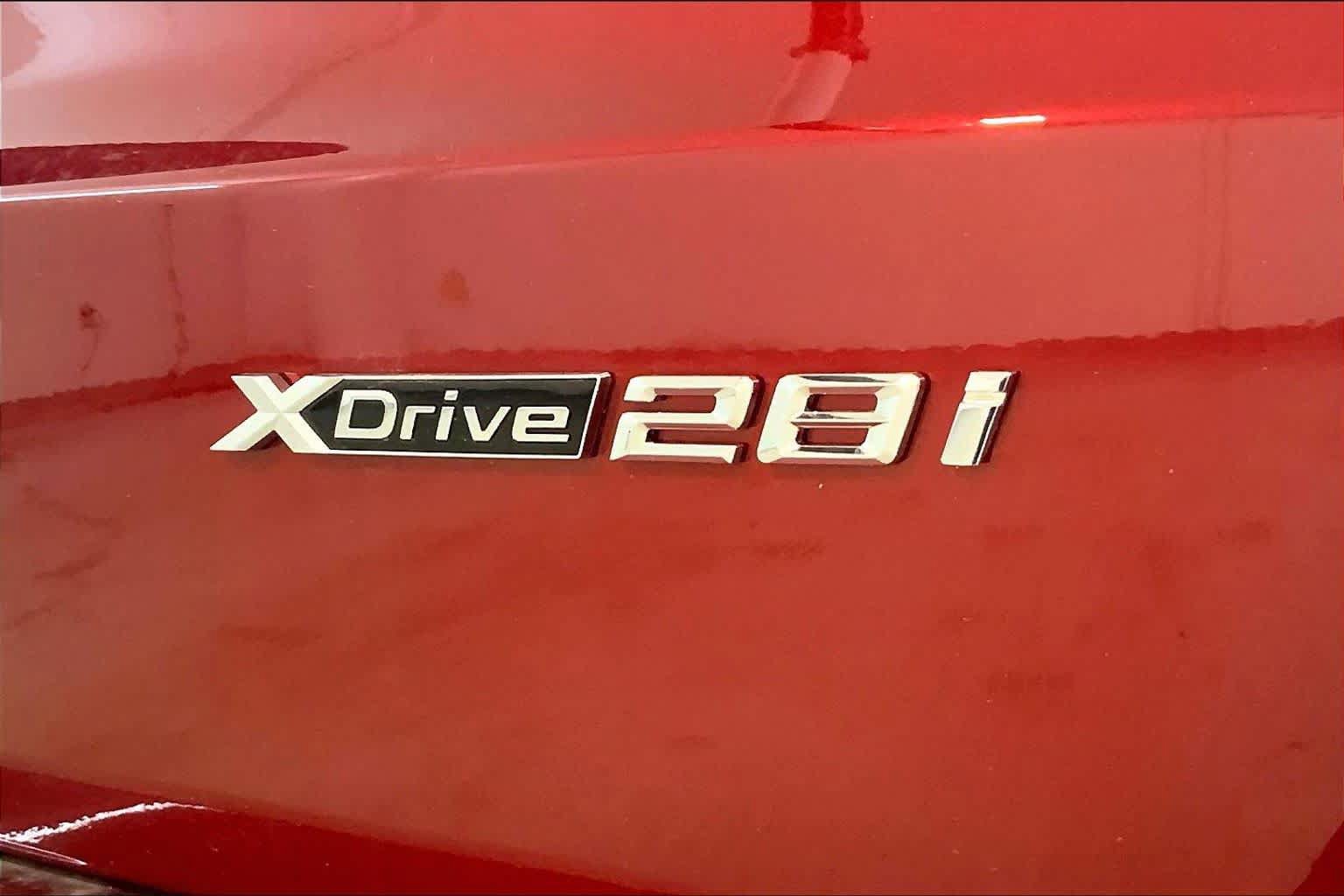 New 2026 BMW X1 xDrive28i w/ M Sport Package AWD/4WD image 15