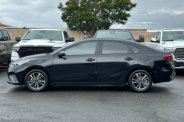 Used 2023 Kia Forte LXS image 7