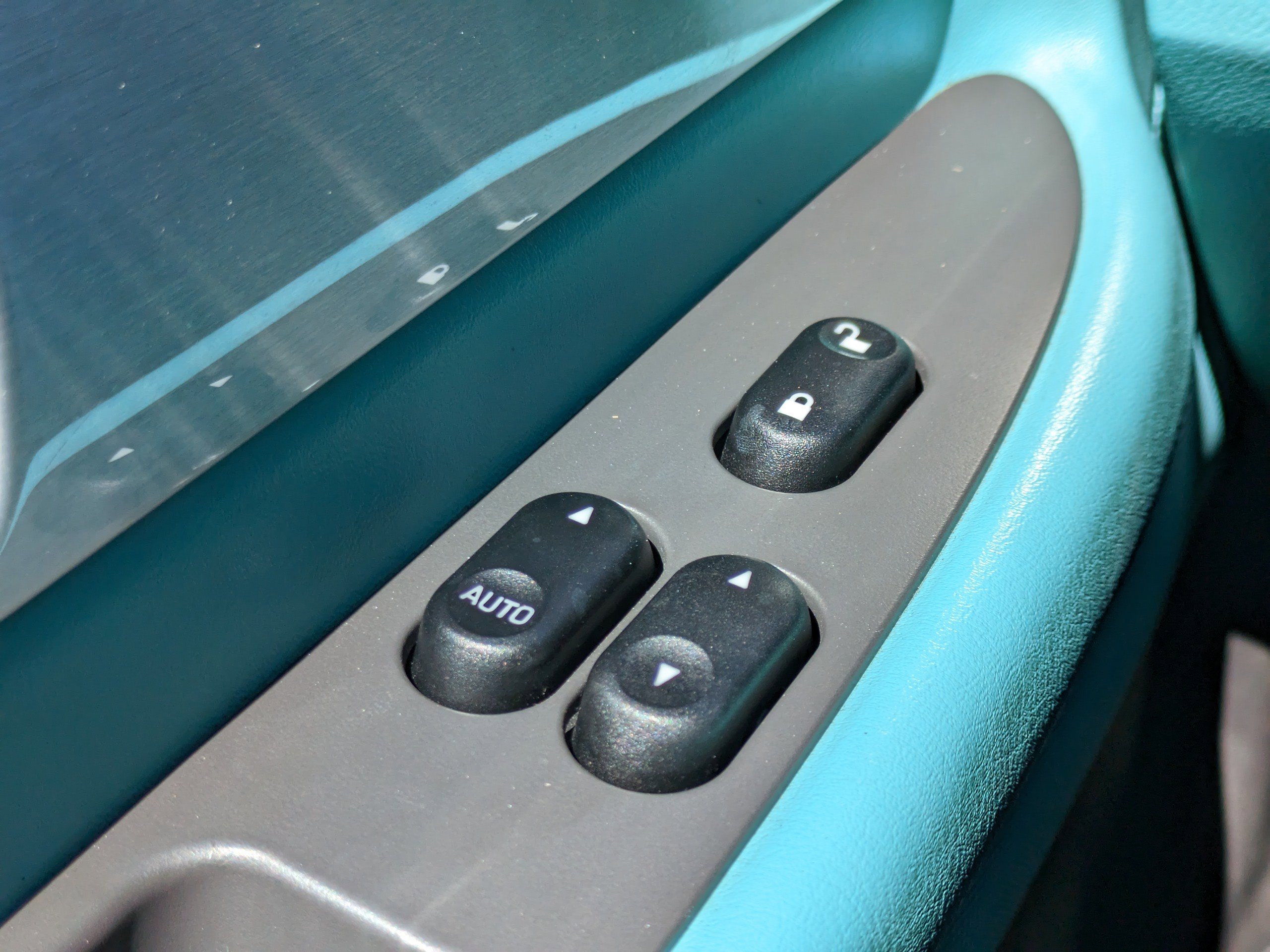 Used 2002 Ford Thunderbird RWD image 22