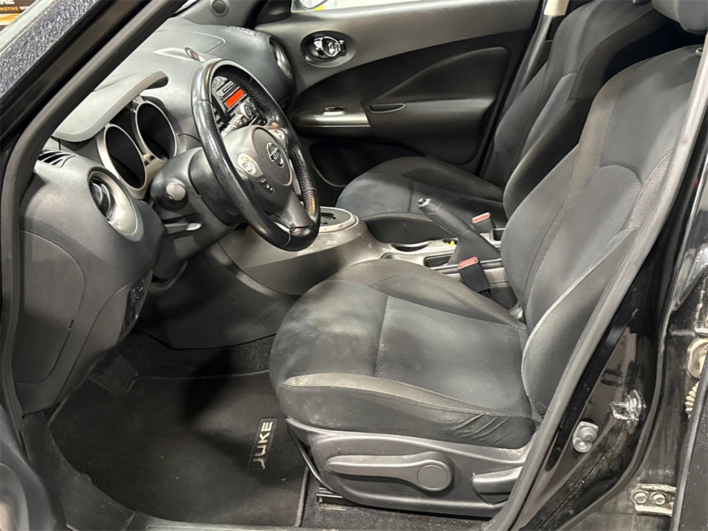 Used 2013 Nissan Juke SV image 6