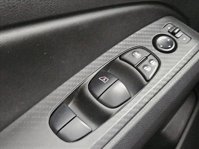 Used 2024 Nissan Altima 2.5 SV image 17