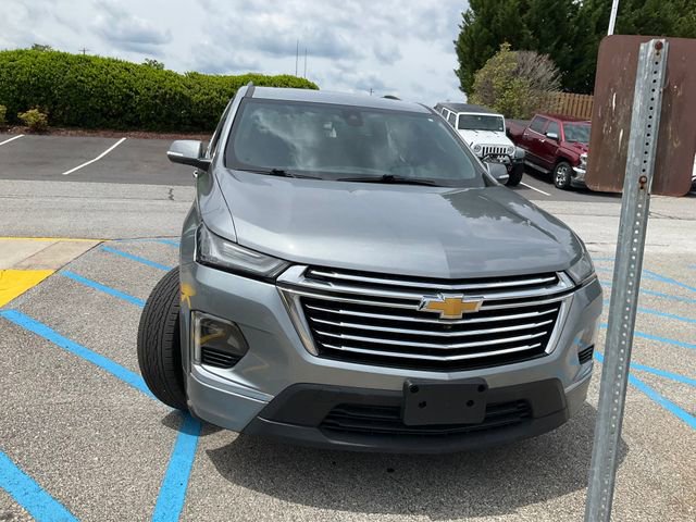 Used 2023 Chevrolet Traverse Premier AWD/4WD image 2