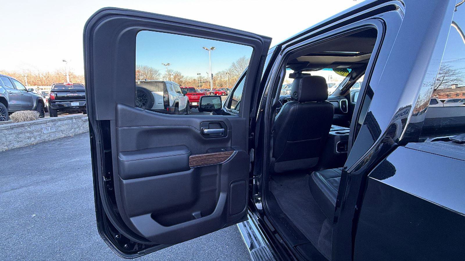 Certified 2019 Chevrolet Silverado 1500 High Country image 28