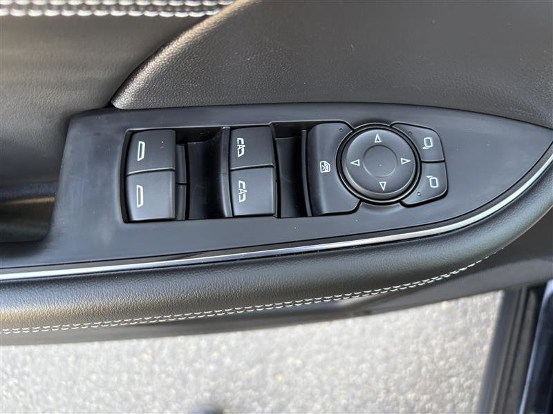 Used 2023 Buick Envision Preferred w/ Sport Touring Package image 11