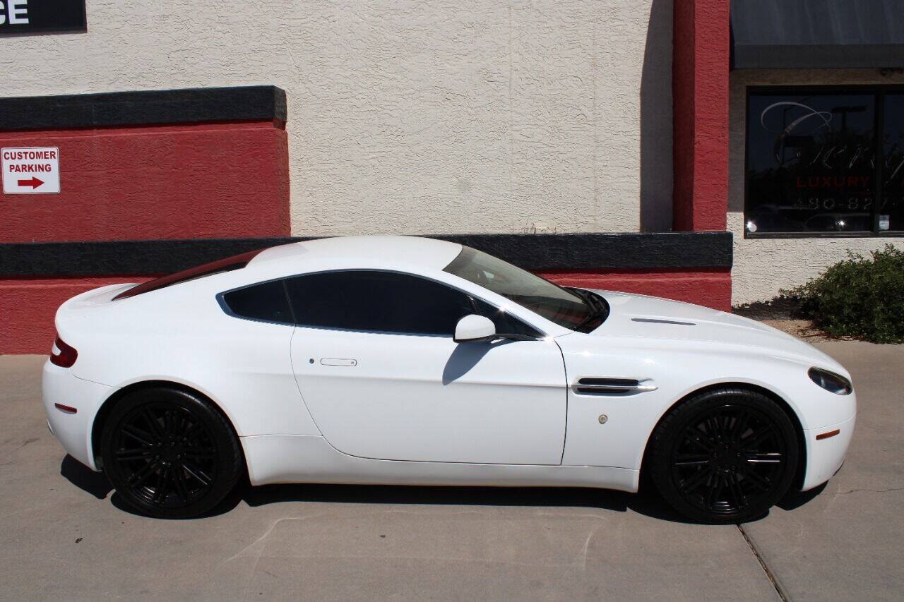 Used 2008 Aston Martin V8 Vantage Coupe RWD image 10