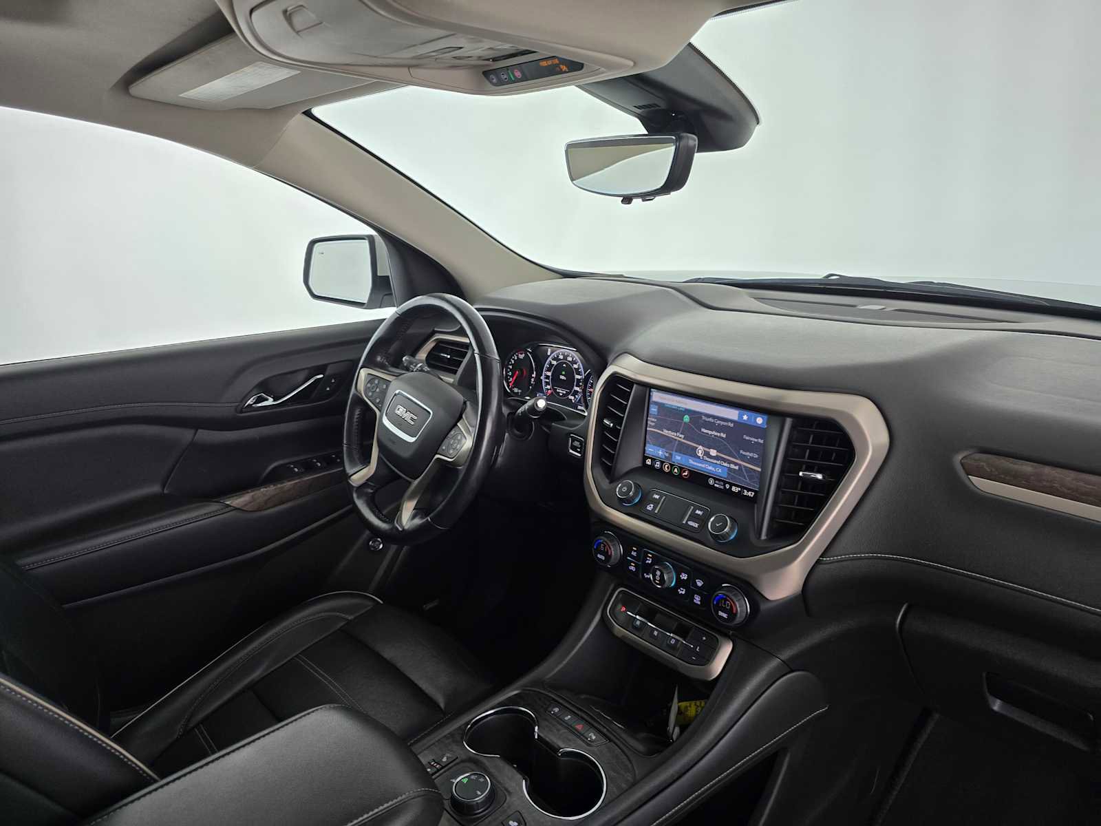 Used 2022 GMC Acadia Denali w/ Denali Ultimate Package image 11