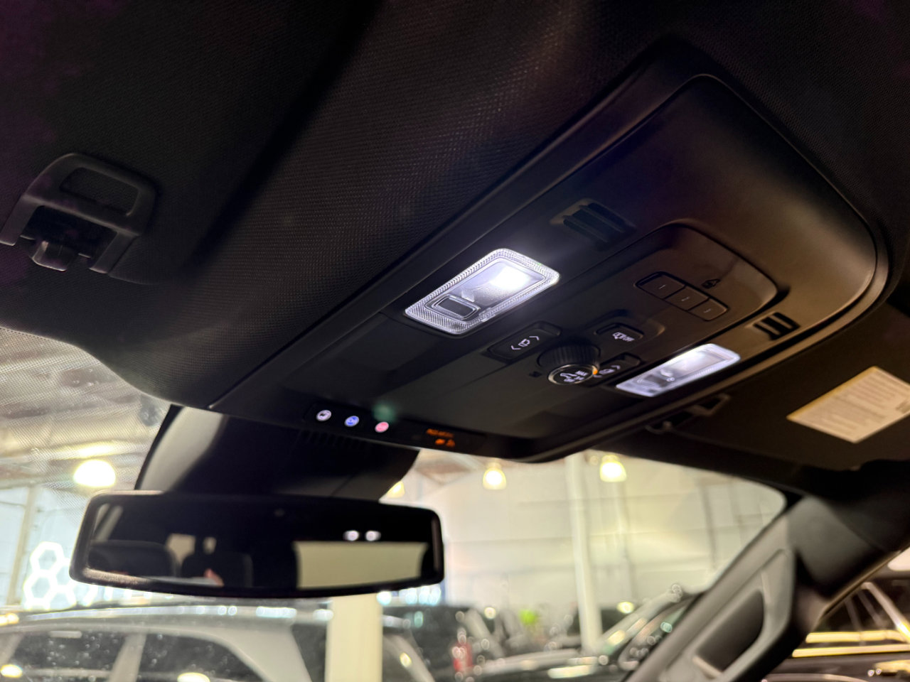 Used 2023 Chevrolet Suburban Premier image 12