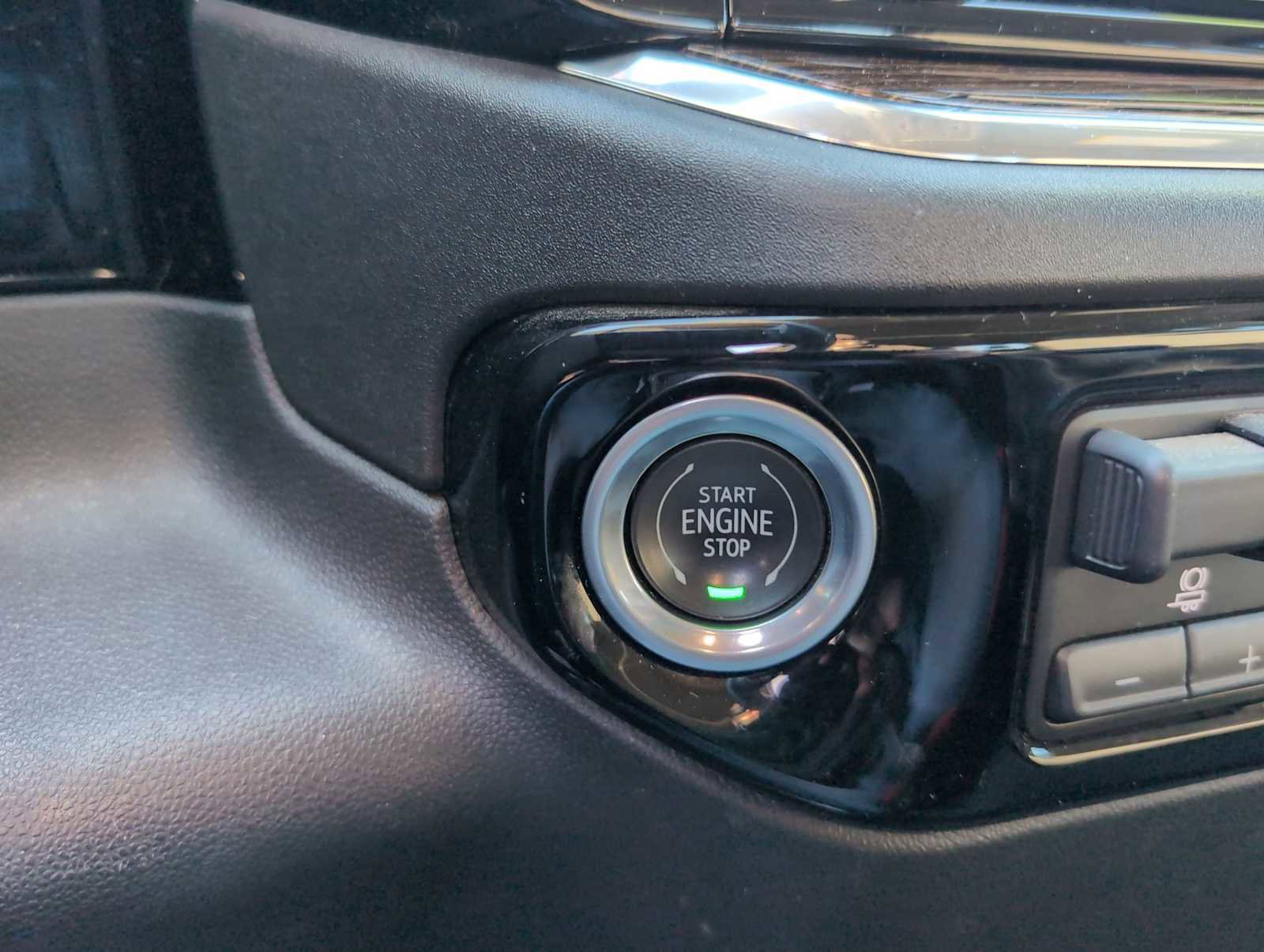 Used 2024 GMC Sierra 2500 SLE w/ SLE Value Package; image 17