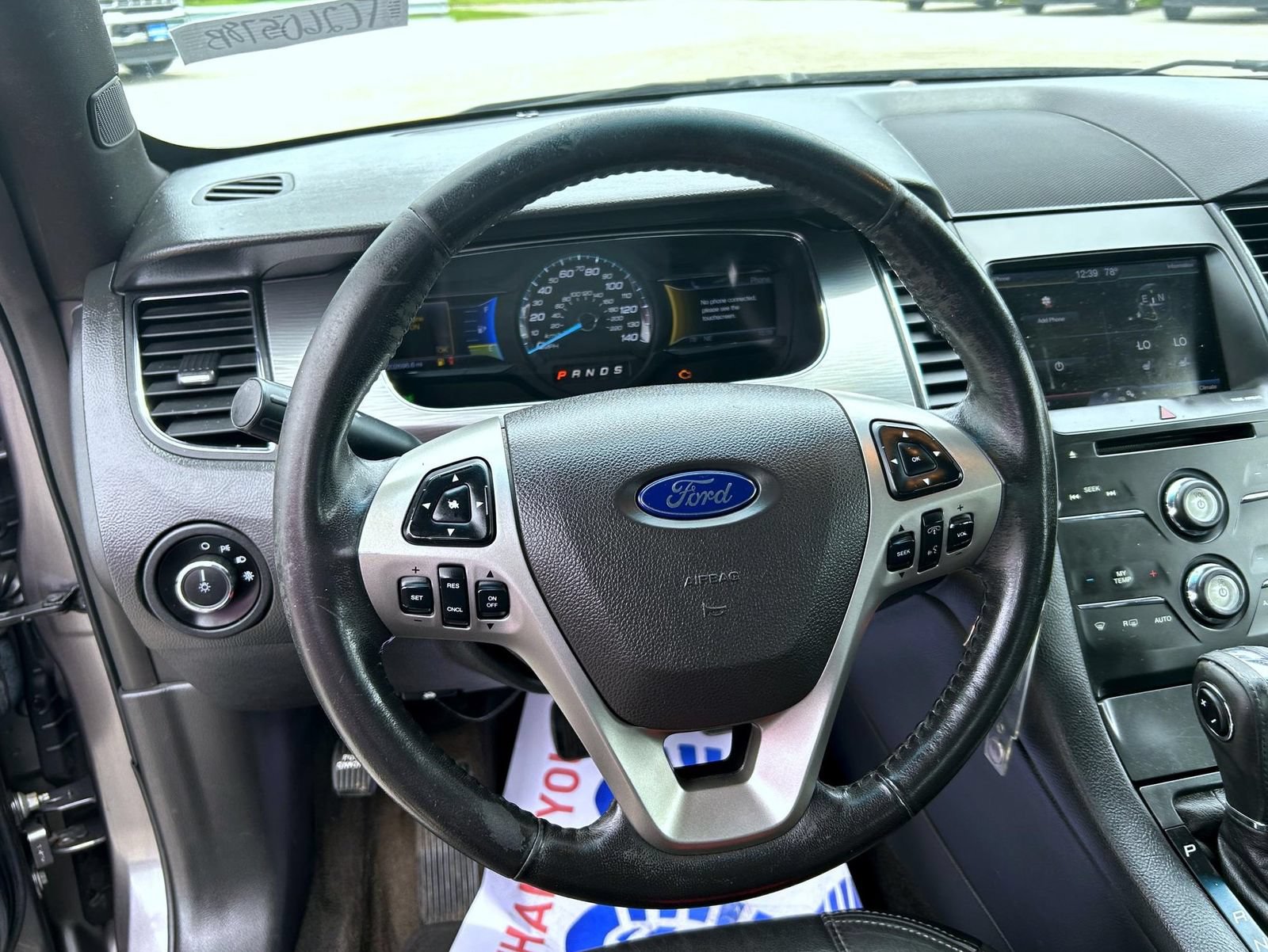 Used 2013 Ford Taurus SEL FWD image 11