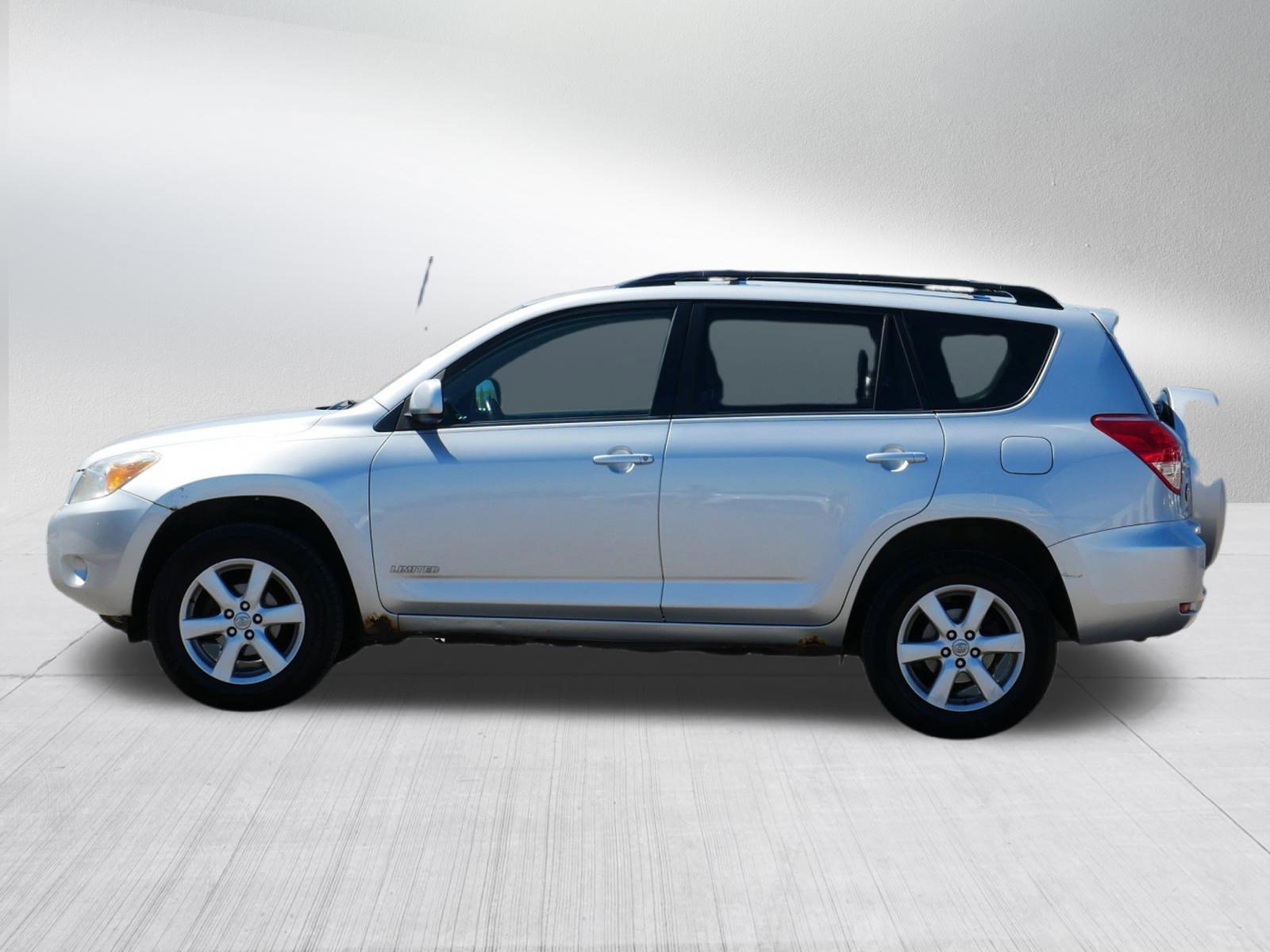 Used 2008 Toyota RAV4 Limited image 4