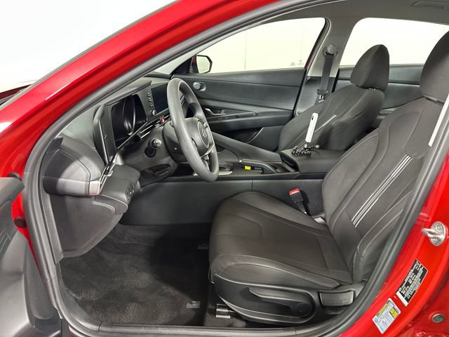 Certified 2023 Hyundai Elantra SEL image 11