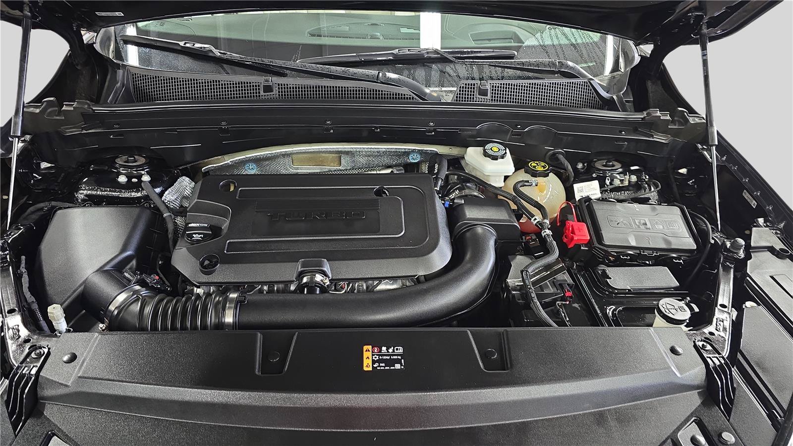 Used 2023 Buick Envision Avenir AWD/4WD image 29