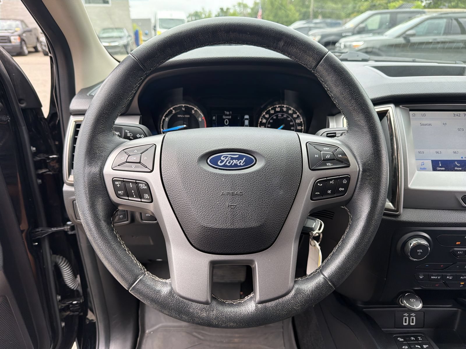 Used 2020 Ford Ranger XLT w/ Equipment Group 302A Luxury AWD/4WD image 24