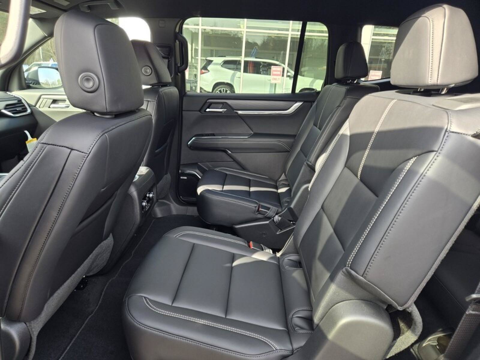 New 2026 GMC Acadia Elevation w/ Elevation Premium Package FWD image 26