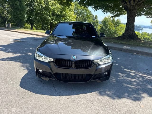 Used 2018 BMW 330i xDrive Sedan AWD/4WD image 2