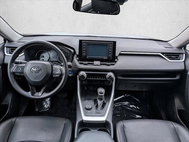 Used 2020 Toyota RAV4 XLE image 15