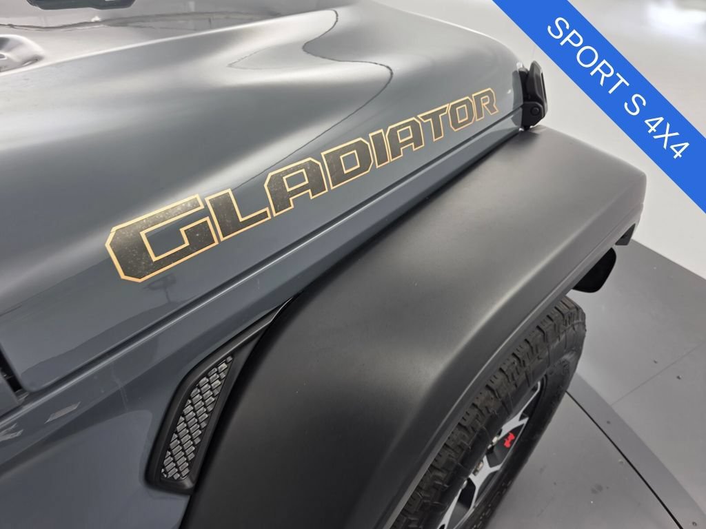 Used 2025 Jeep Gladiator Sport AWD/4WD image 25