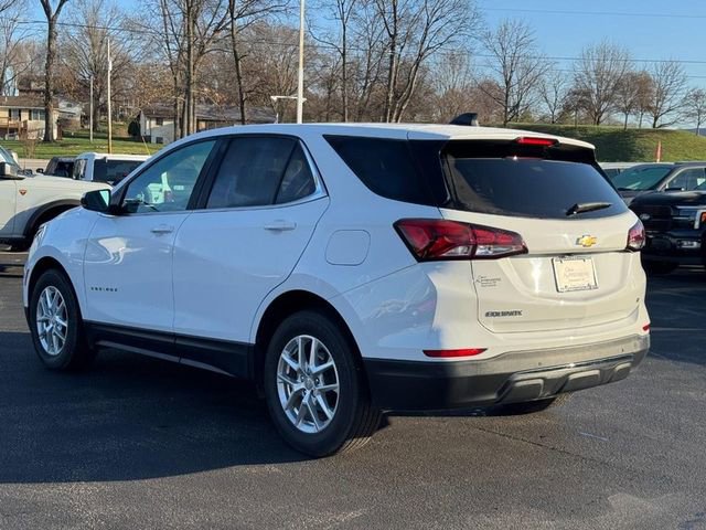 Used 2022 Chevrolet Equinox LT w/ Driver Convenience Package image 6