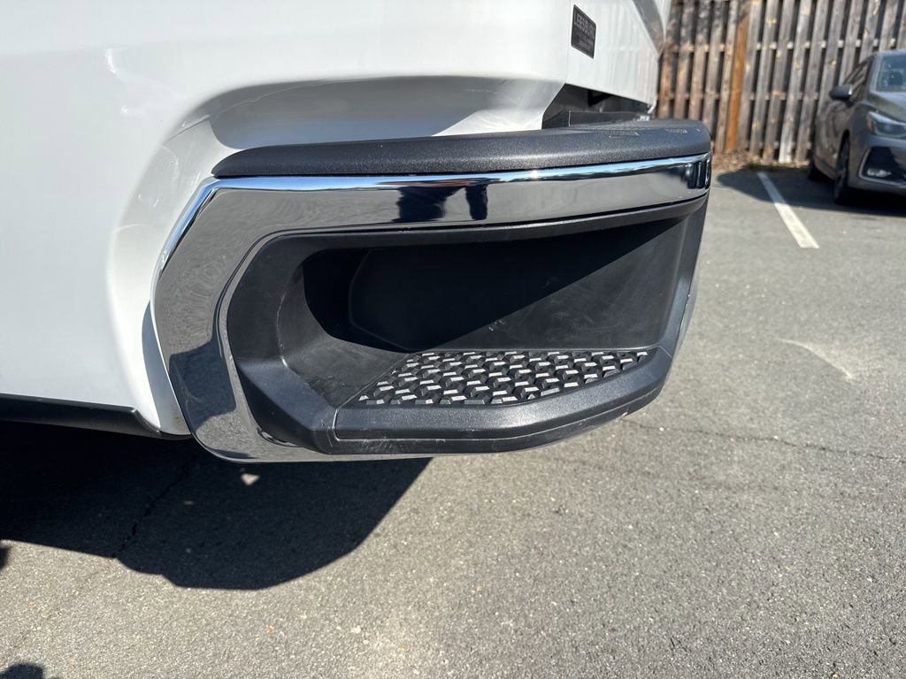 Used 2025 Chevrolet Silverado 1500 W/T image 9