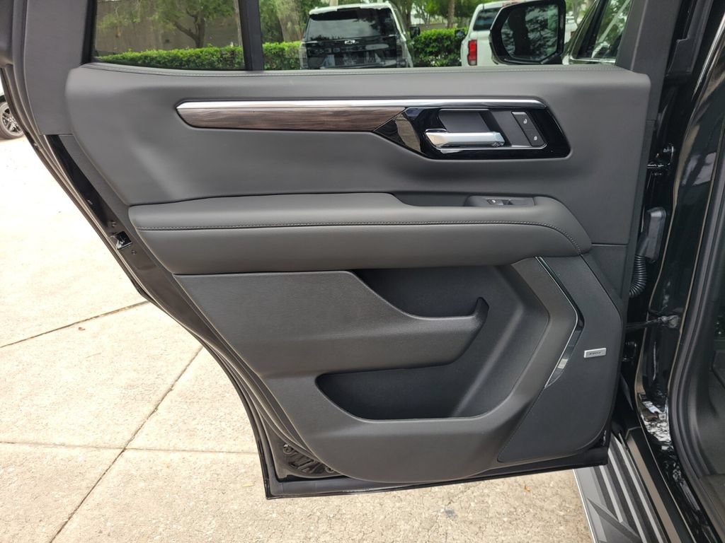 New 2026 Chevrolet Tahoe LT w/ Comfort Package RWD image 24