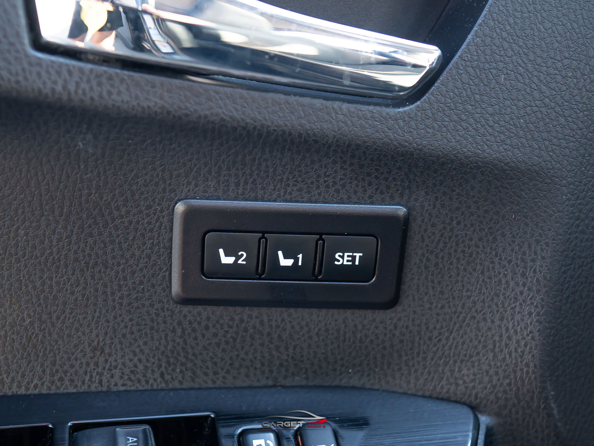 Used 2016 Toyota RAV4 Limited AWD/4WD image 39