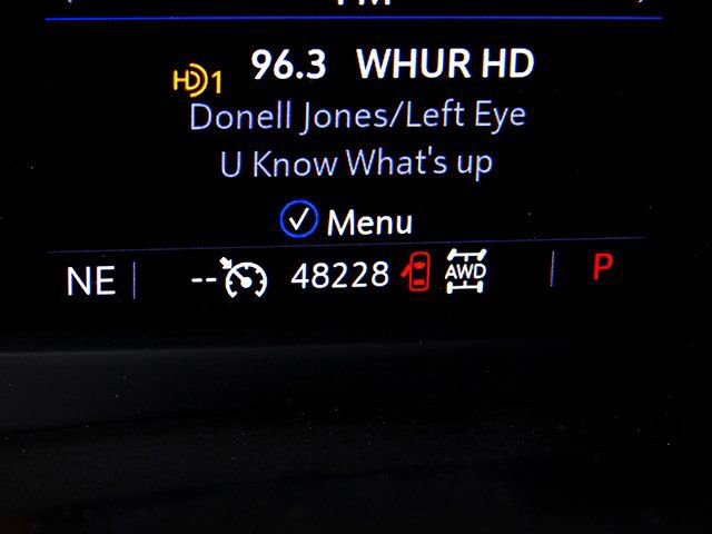 Used 2023 Cadillac XT4 Premium Luxury image 25