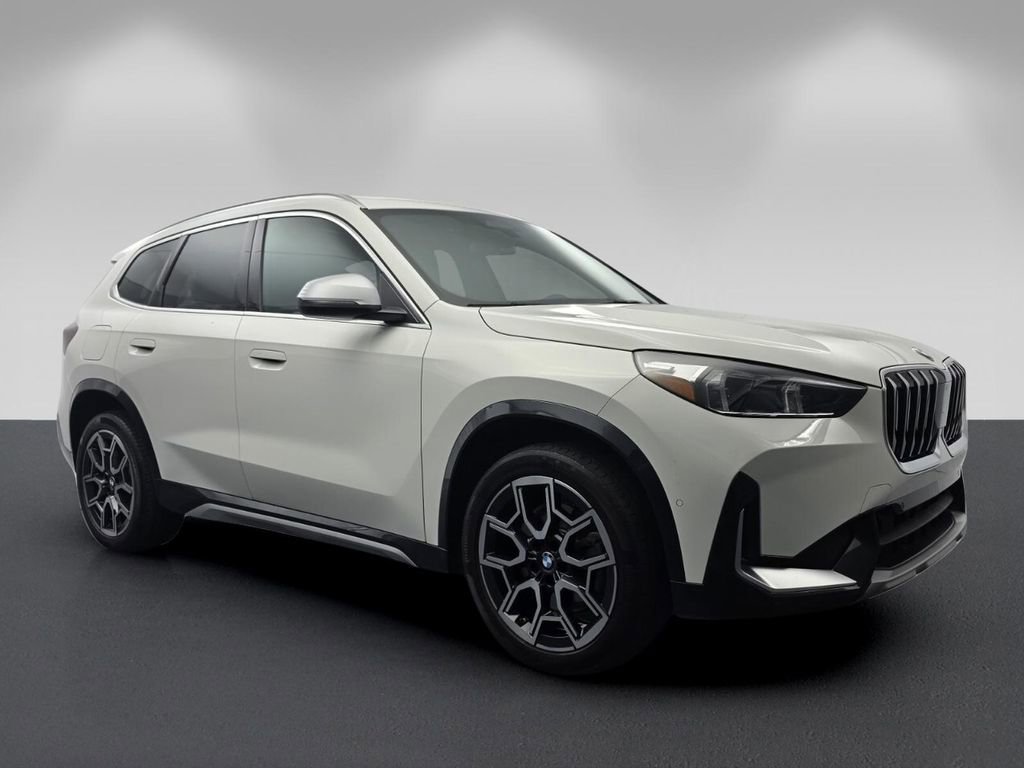 Used 2023 BMW X1 xDrive28i w/ Convenience Package AWD/4WD image 1