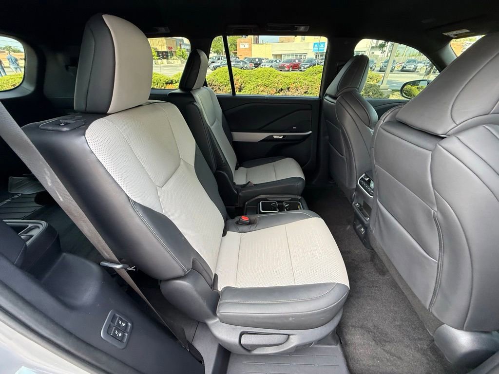 Used 2024 Lexus TX 500h AWD w/ Technology Package image 38