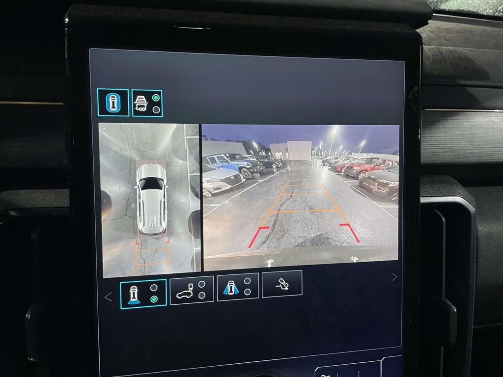 Used 2024 GMC Acadia AT4 w/ Luxury Package image 39