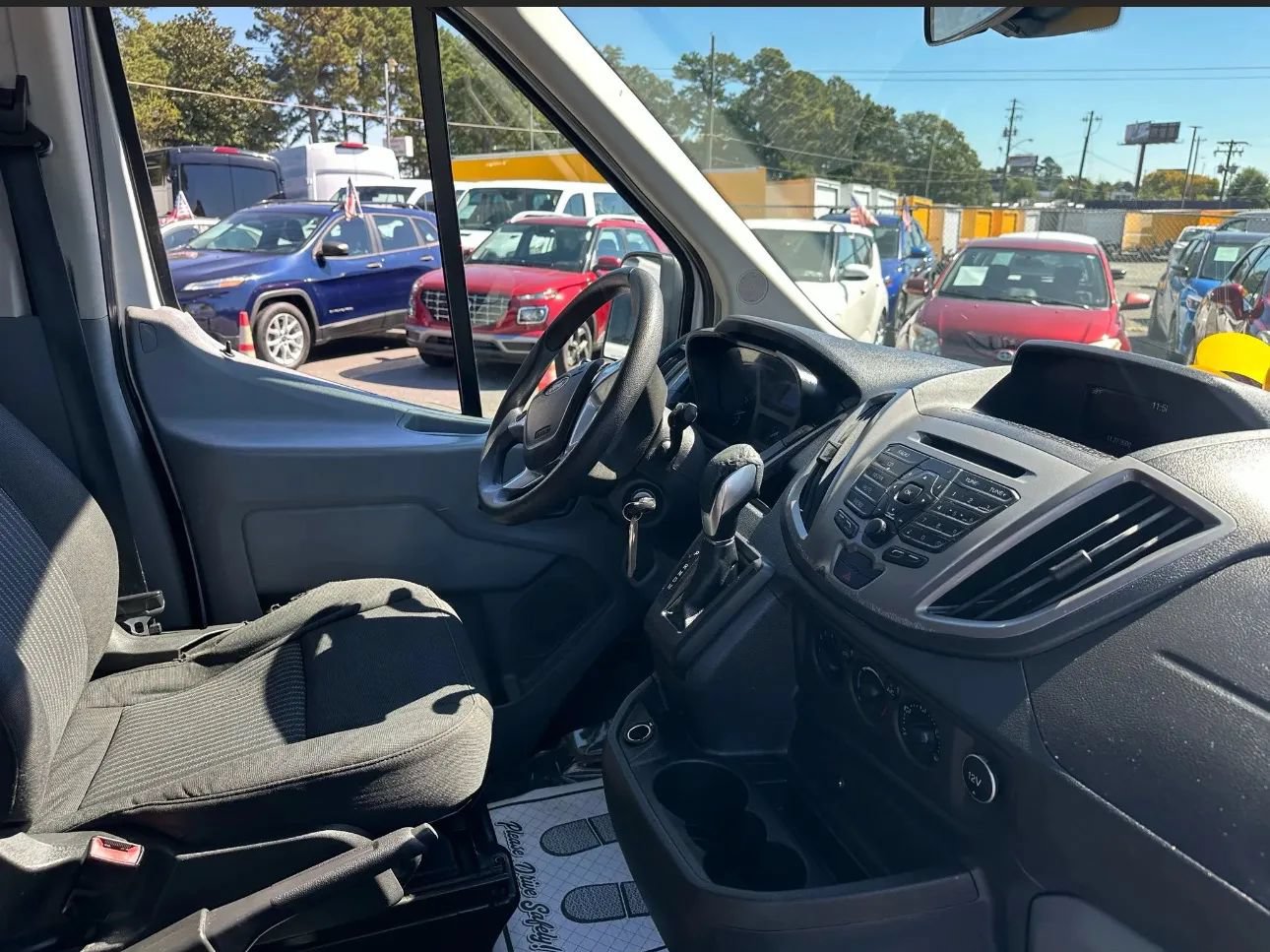 Used 2018 Ford Transit 350 XLT RWD image 10