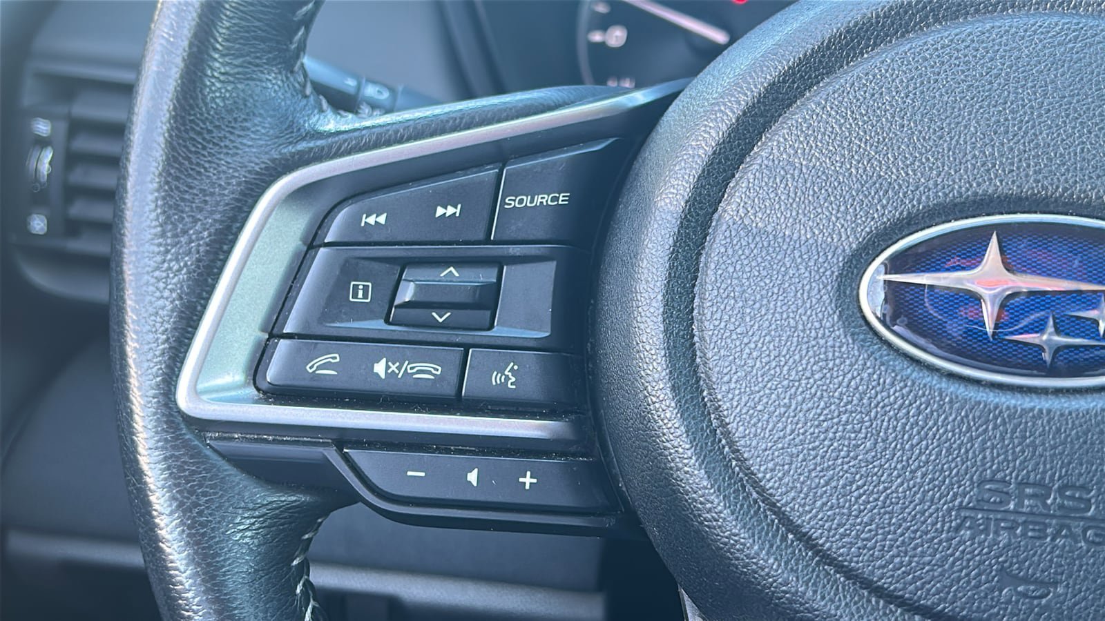 Used 2023 Subaru Outback Premium AWD/4WD image 19