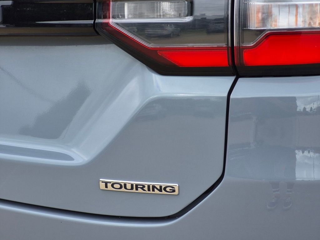 Used 2024 Honda Pilot Touring image 8
