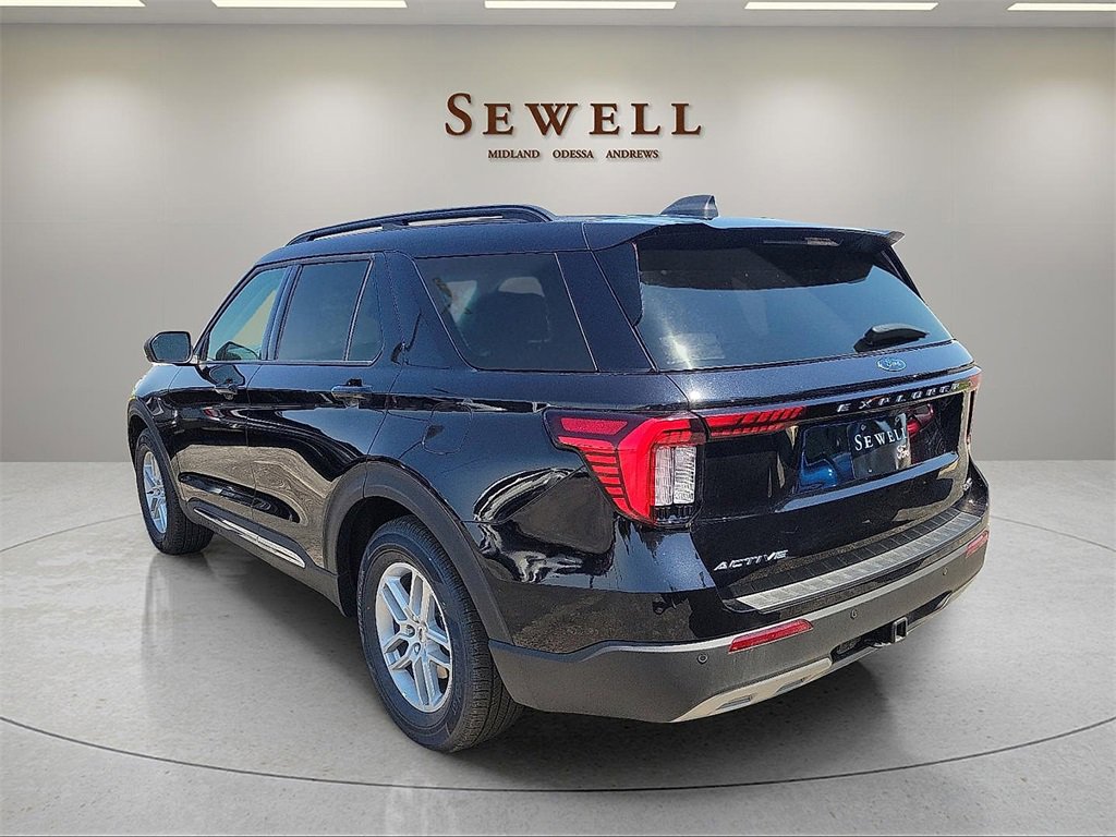 New 2025 Ford Explorer Active w/ Active Comfort Package image 3
