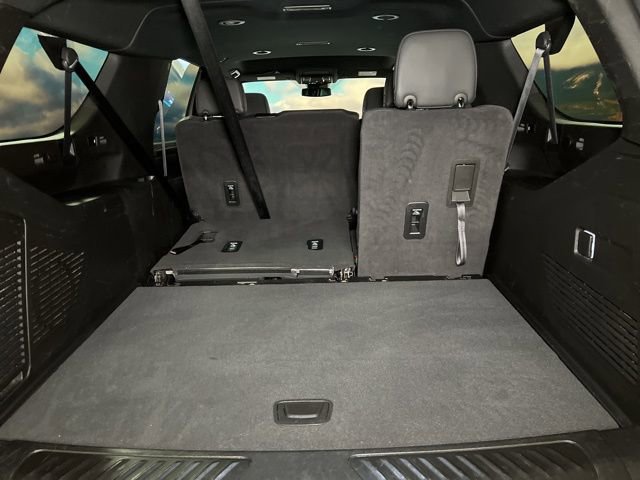 Used 2024 Chevrolet Suburban LT AWD/4WD image 59