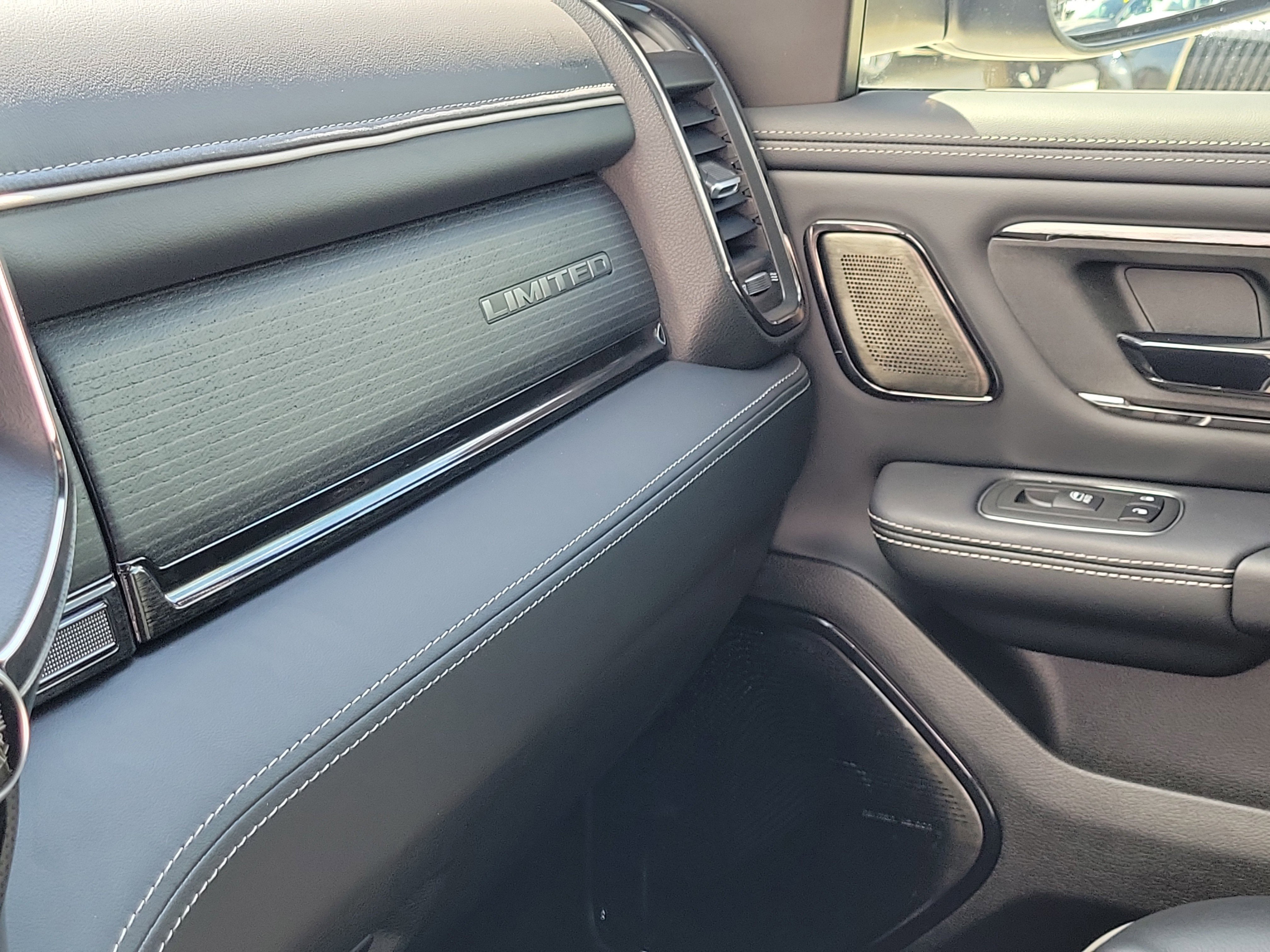 Used 2024 RAM 1500 Limited image 31